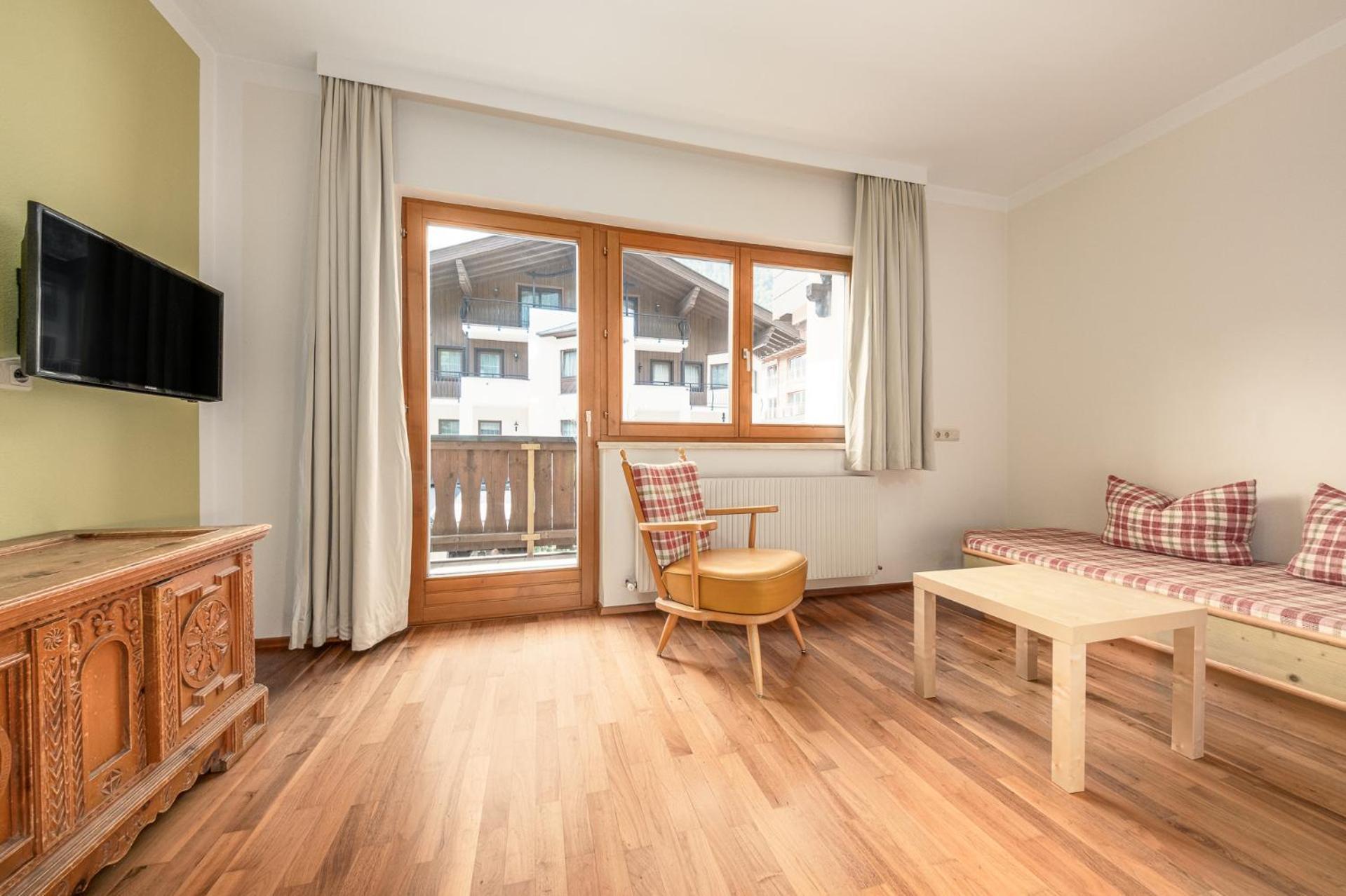 Apartments Alpina Mayrhofen Exterior photo